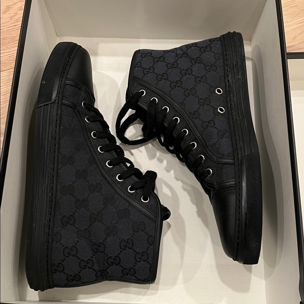 Men’s Gucci high top sneakers - Picture 6 of 9